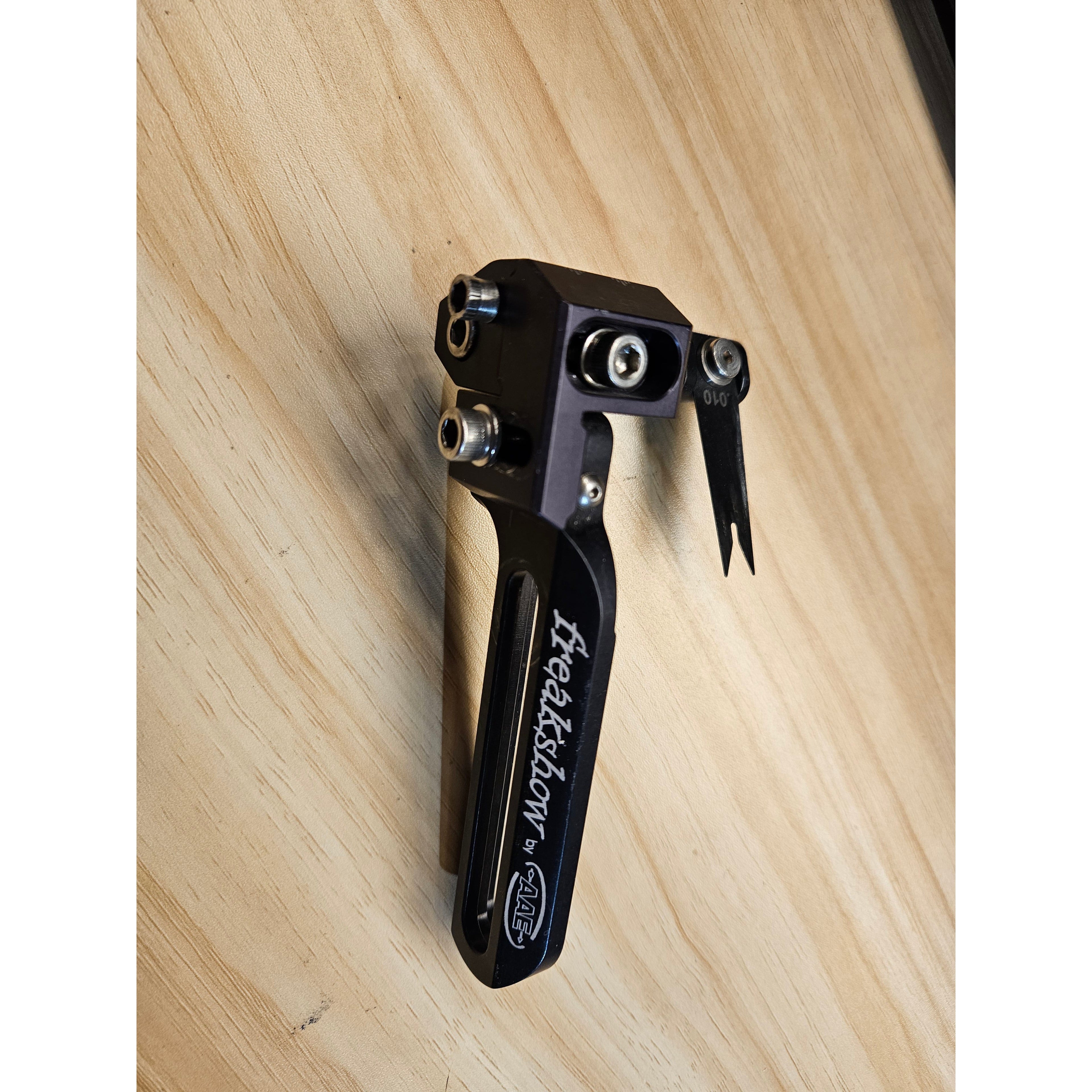 Brukt AAE Freakshow bladhylle-Bueutstyr-BueBua - Din bueforhandler!